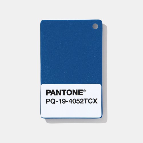 PQ-pantone-plus-pms-color-plastic-standard-chips-color-of-the-year-2020-classic-blue